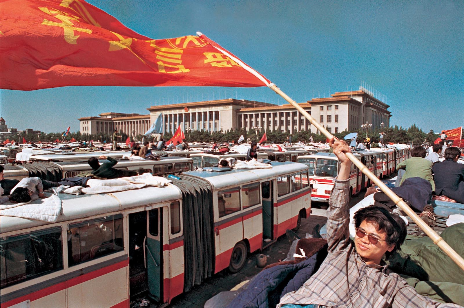 A Life in a Sea of Red — Liu Heung Shing, 2019, Steidl