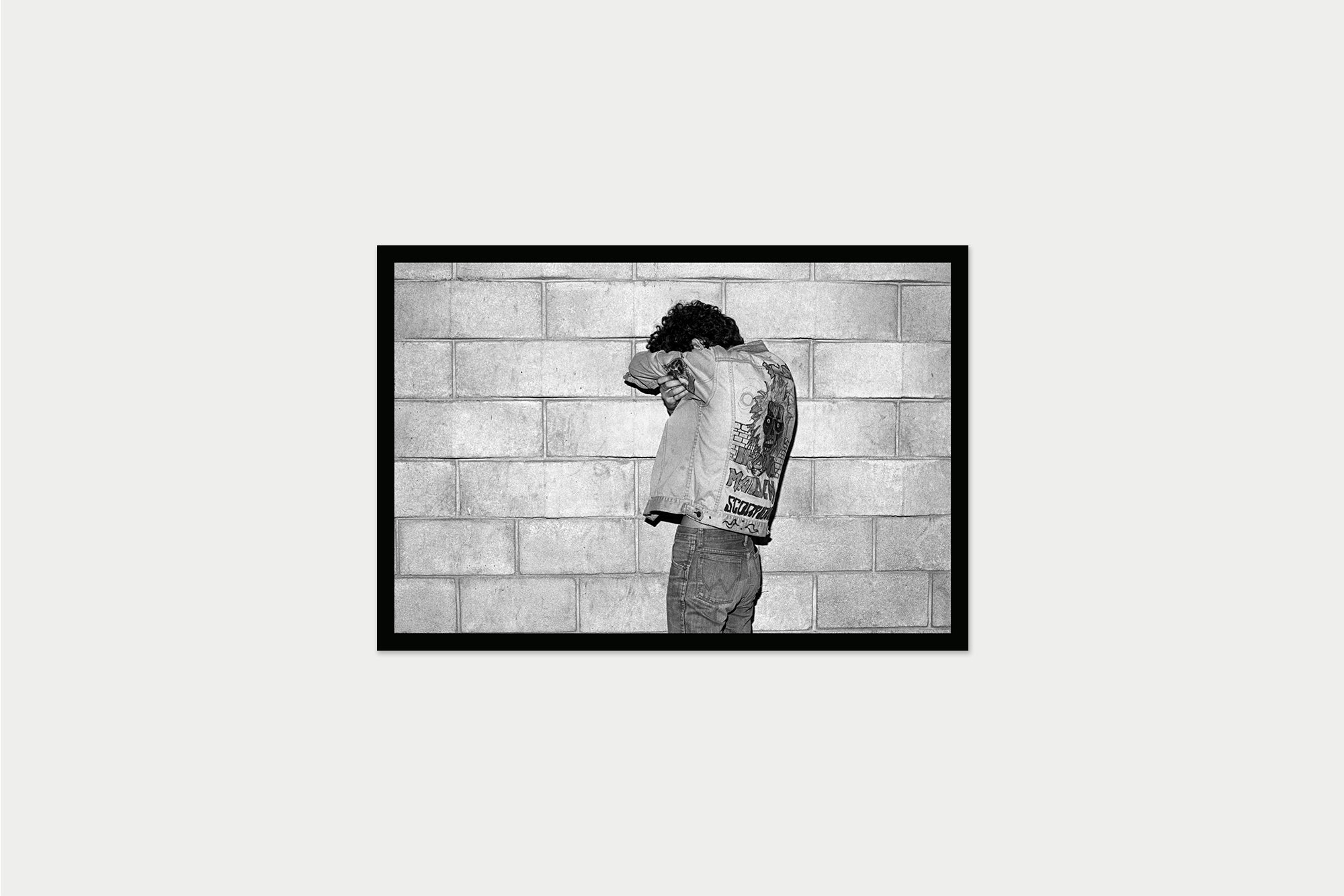 17 Fotografías 1981–1987 — Miguel Trillo, Editorial Ojos de Buey, 2022, First Edition