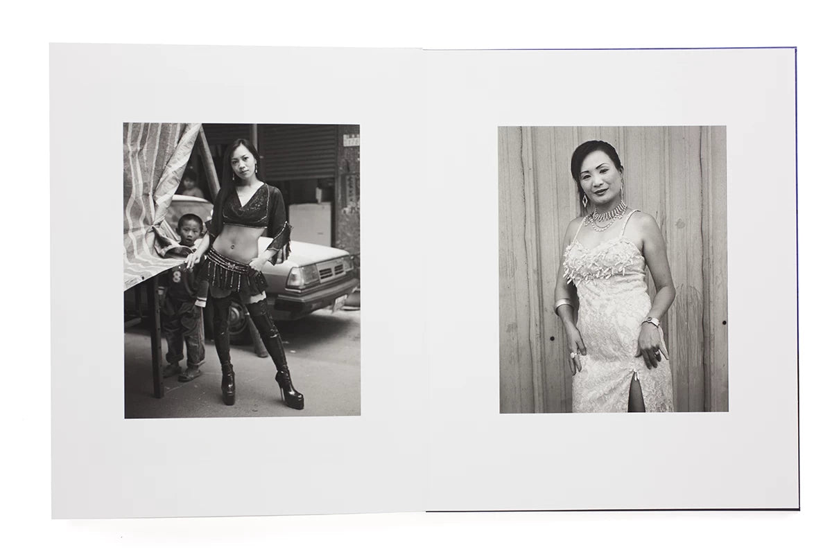 SINGERS & STAGES — Shen Chao-Liang 沈昭良 — signed  2013