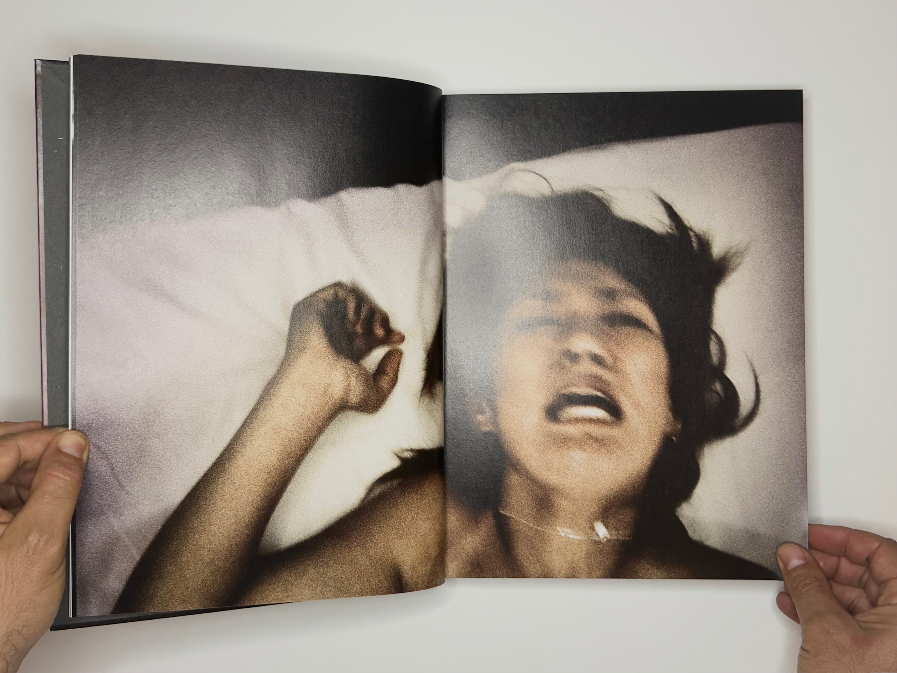 赤穴 (Aka Ana) — Antoine d'Agata 