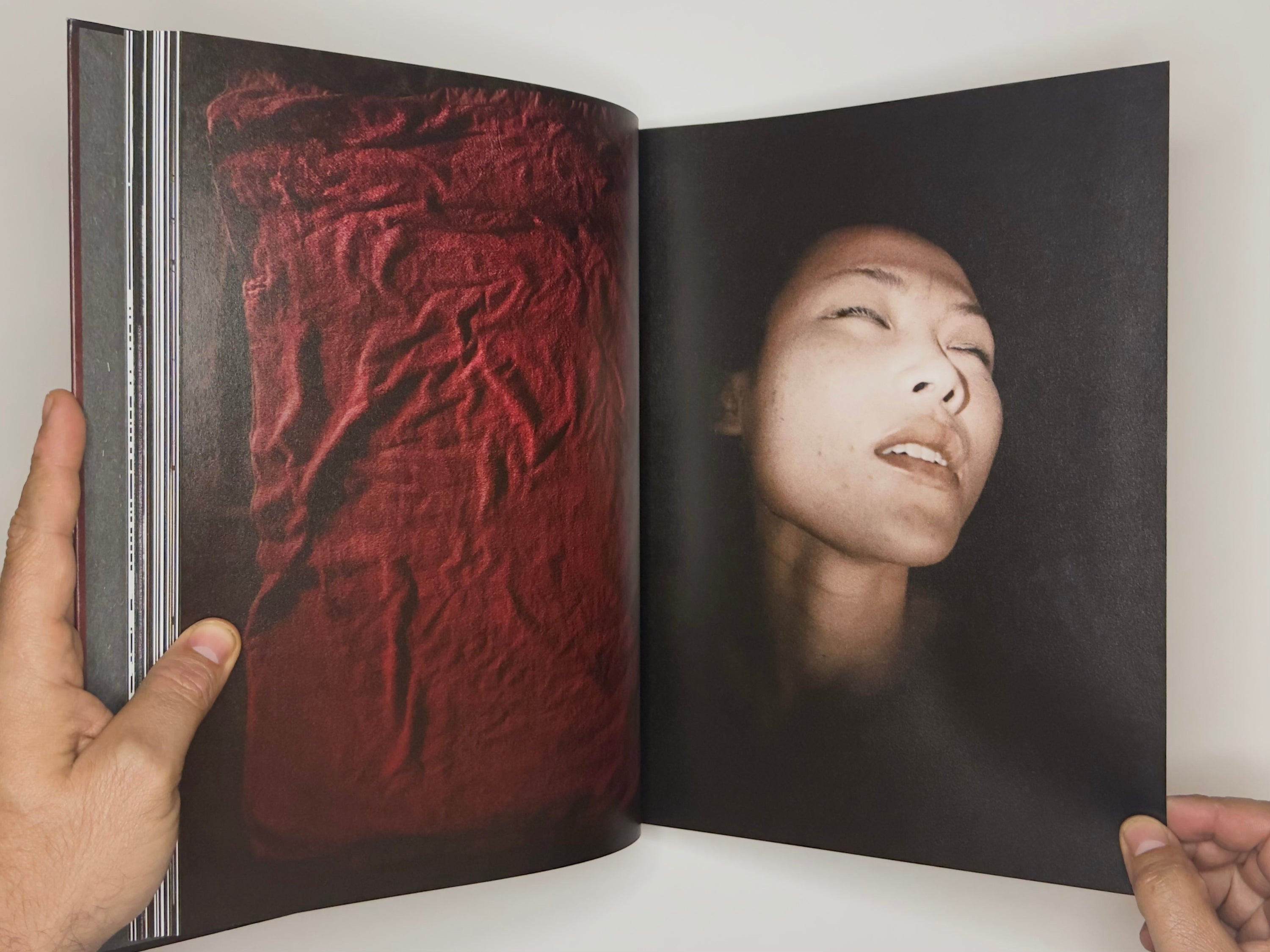 赤穴 (Aka Ana) — Antoine d'Agata 