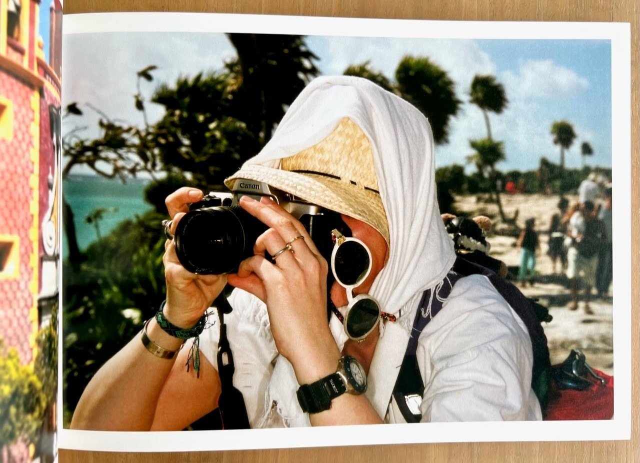 Firmado; Martin Parr - México - 2006