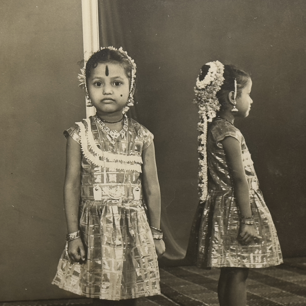 Double image de Lakshmi — Studio du Tamil Nadu, vers 1970