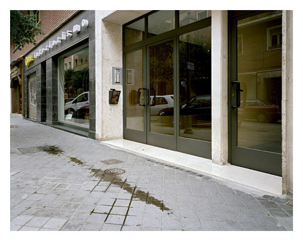A LA HORA, EN EL LUGAR — Eduardo Nave — PHREE — 2013