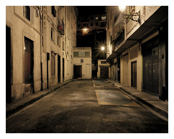 A LA HORA, EN EL LUGAR — Eduardo Nave — PHREE — 2013