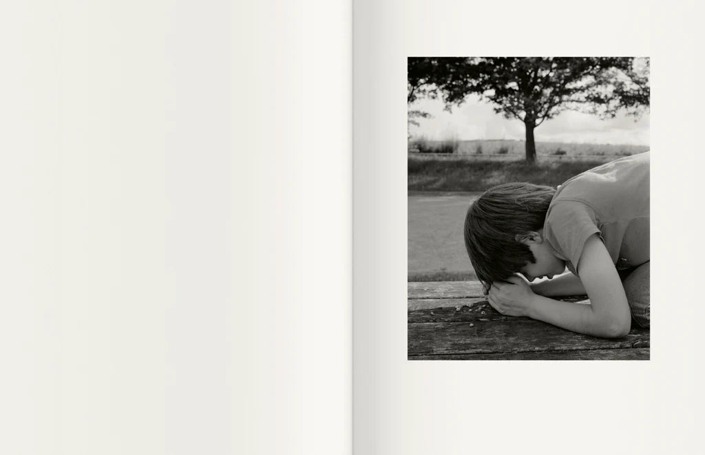 On nous a dit qu'il n'y avait rien et nous sommes allés le chercher — Israel Ariño, con texto de Irma Estrada