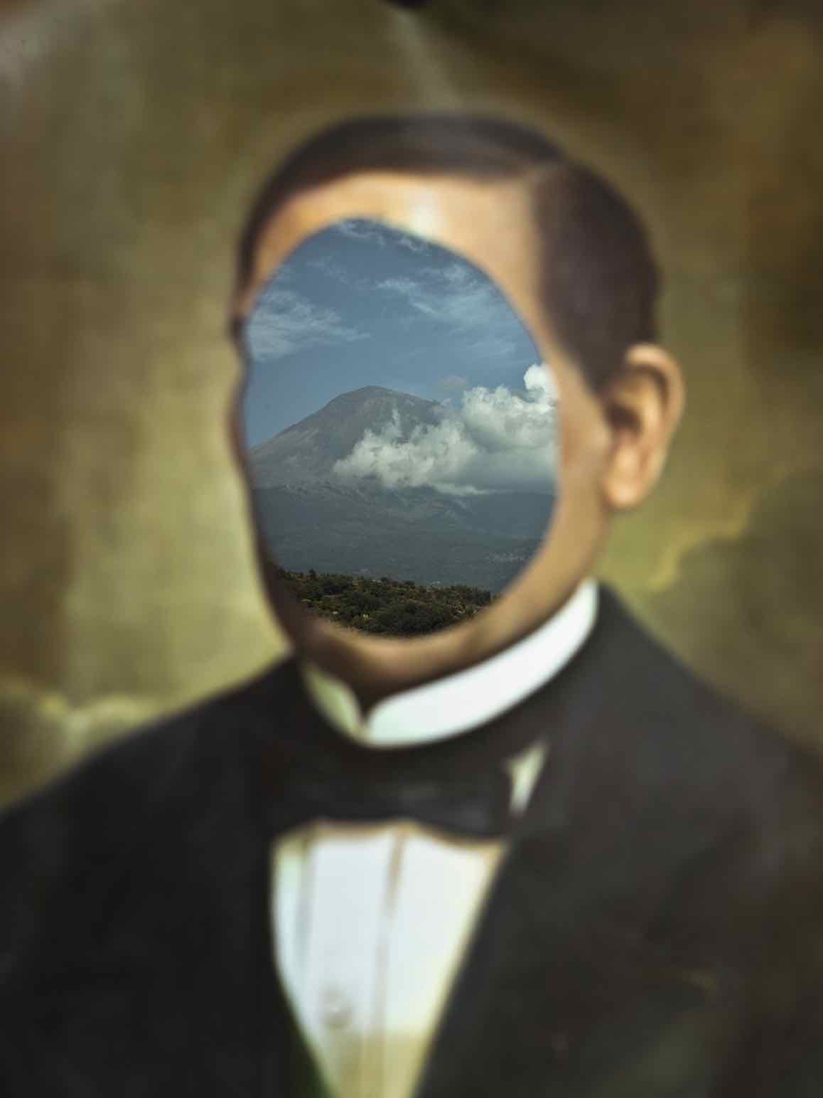 Journey to the Center — Cristina de Middel — Editiones RM — 2024