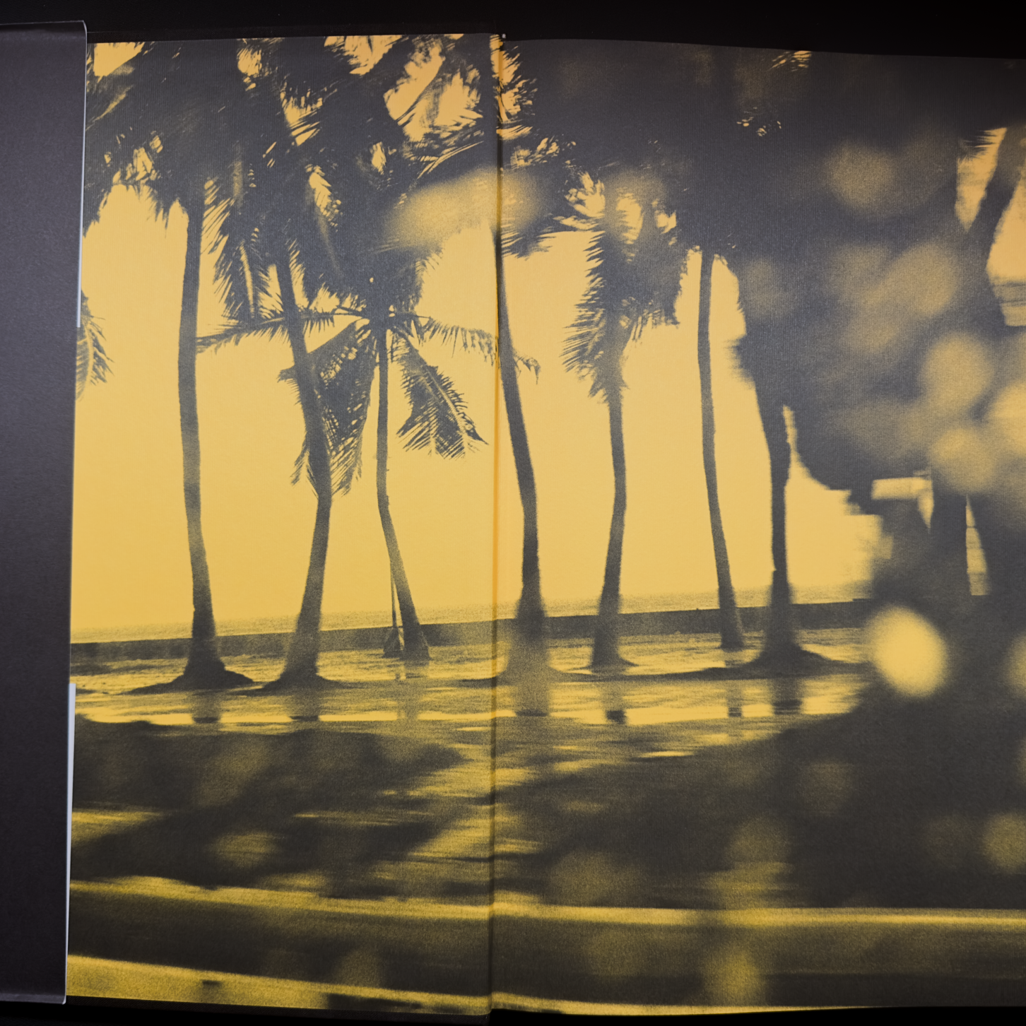 Manila,
 Ricky Dávila y Alberto García-Alix, 2005