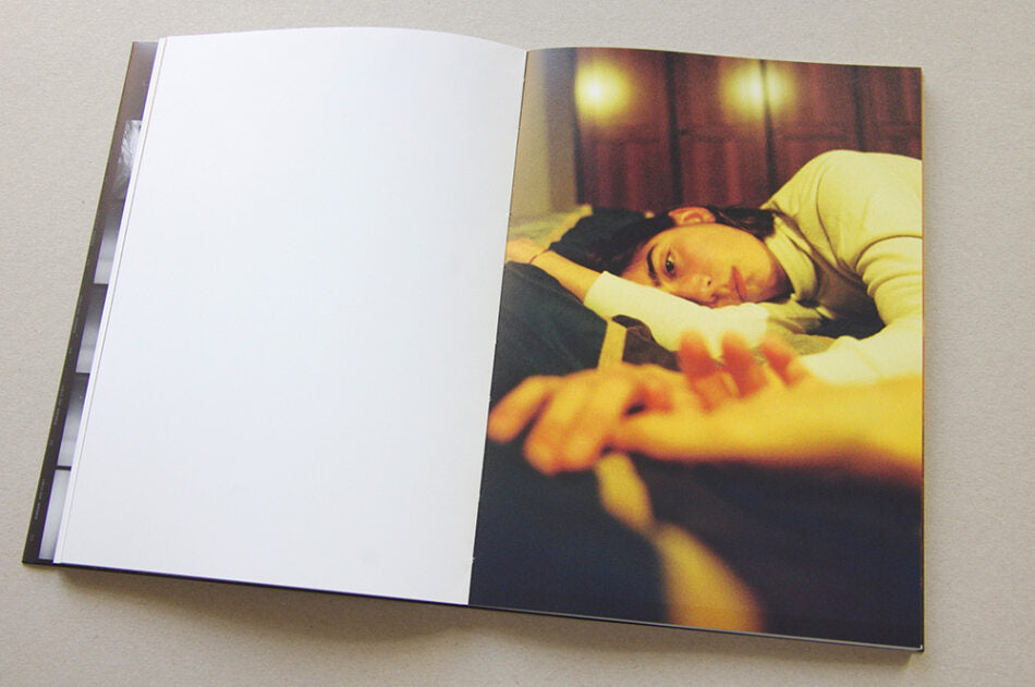 Come Closer — Dinaya Waeyaert, Dienacht edition of 500