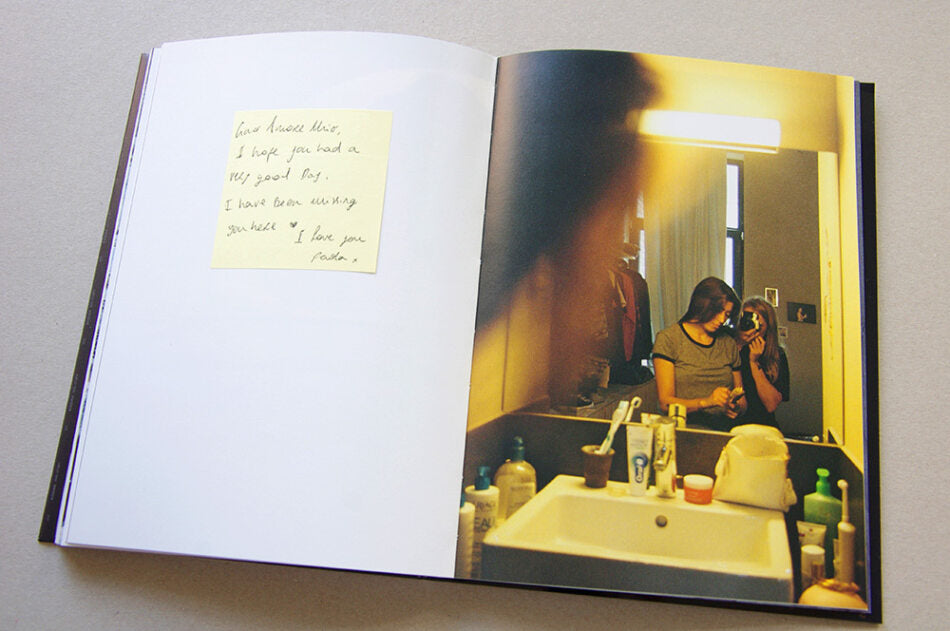 Come Closer — Dinaya Waeyaert, Dienacht edition of 500