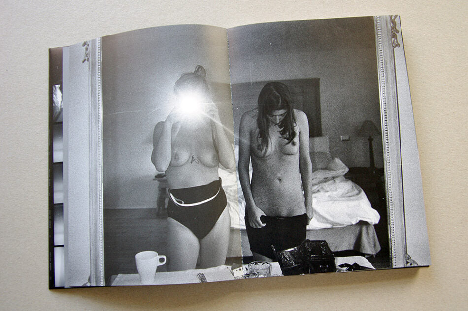 Come Closer — Dinaya Waeyaert, Dienacht edition of 500