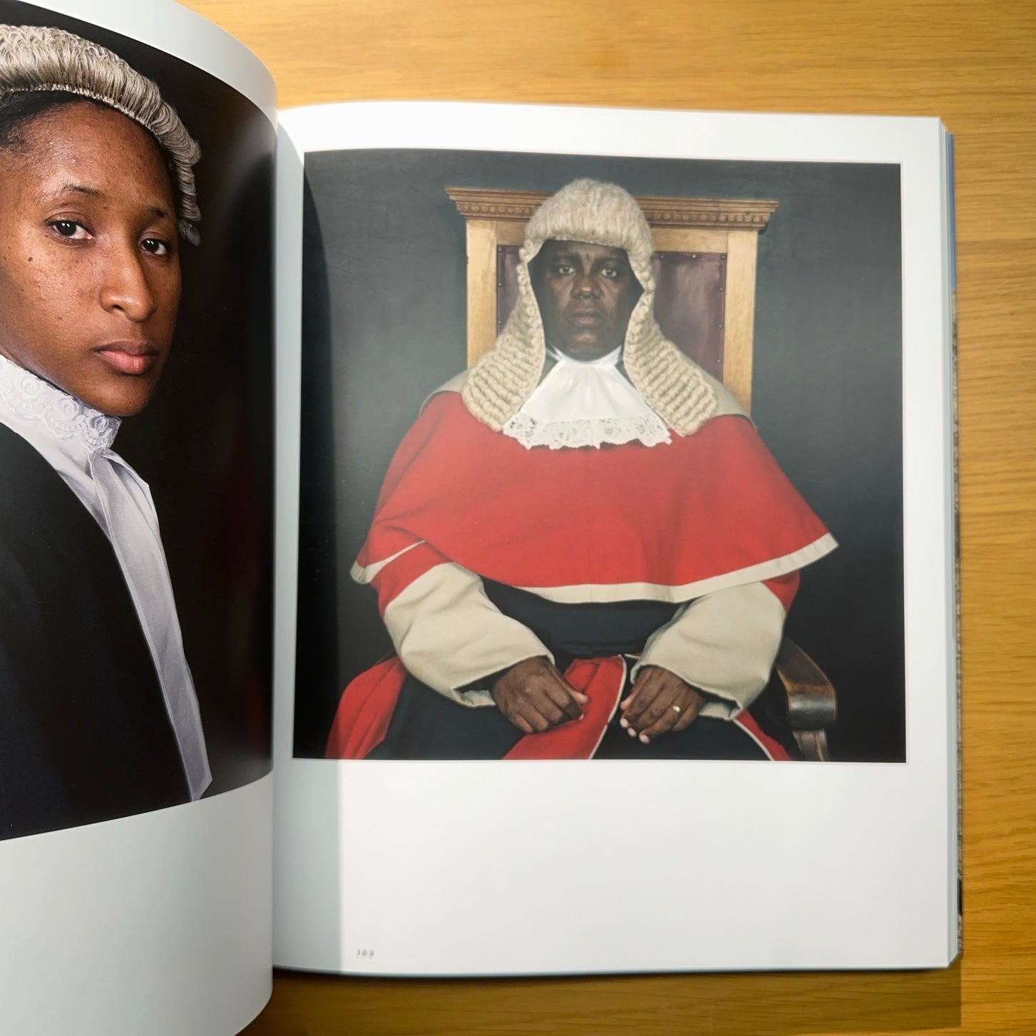 Pieter Hugo: Entre el diablo y el profundo mar azul