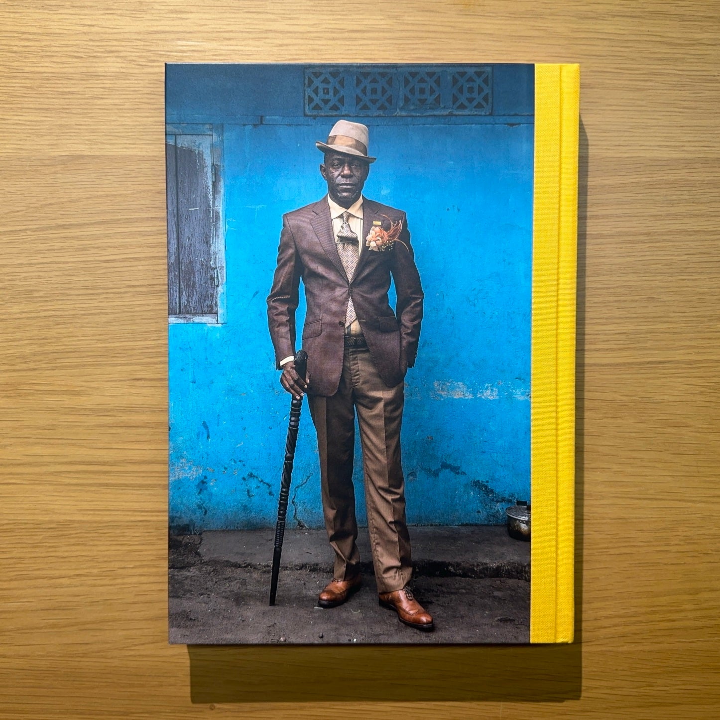 Sapeurs — Damas y caballeros del Congo