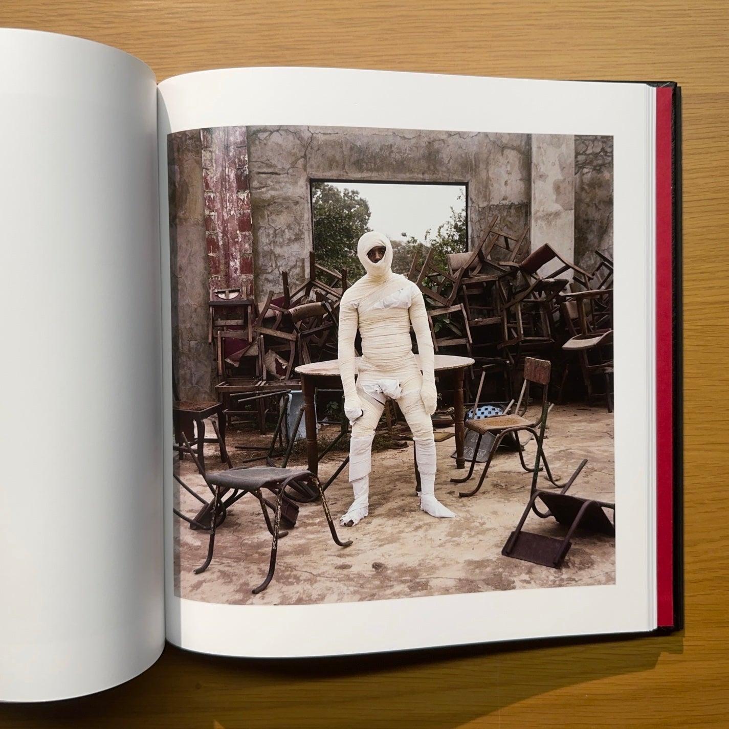 Nollywood — Pieter Hugo, Edición especial (Firmada + Impresión C), 2009