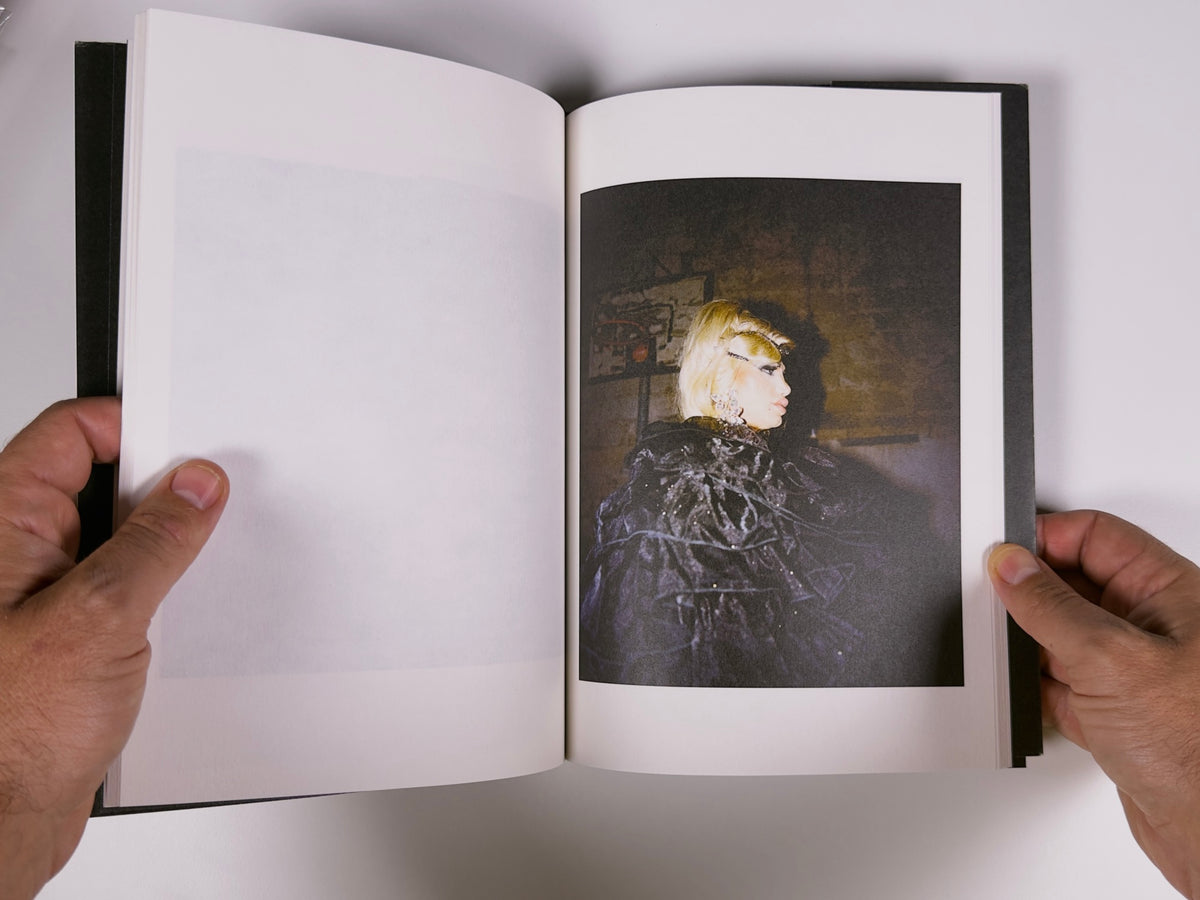Queen Bees — Luigi Lista — 89books