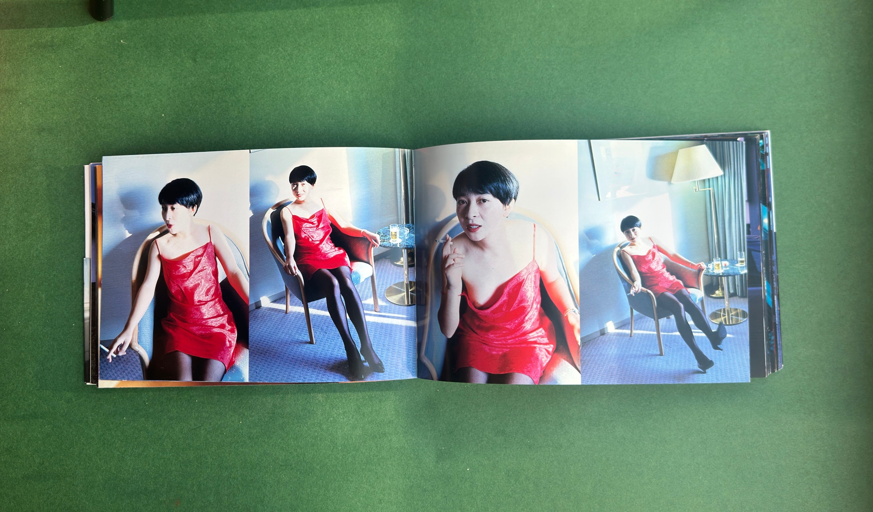 原色の街 (Calles de colores primarios) - Nobuyoshi Araki