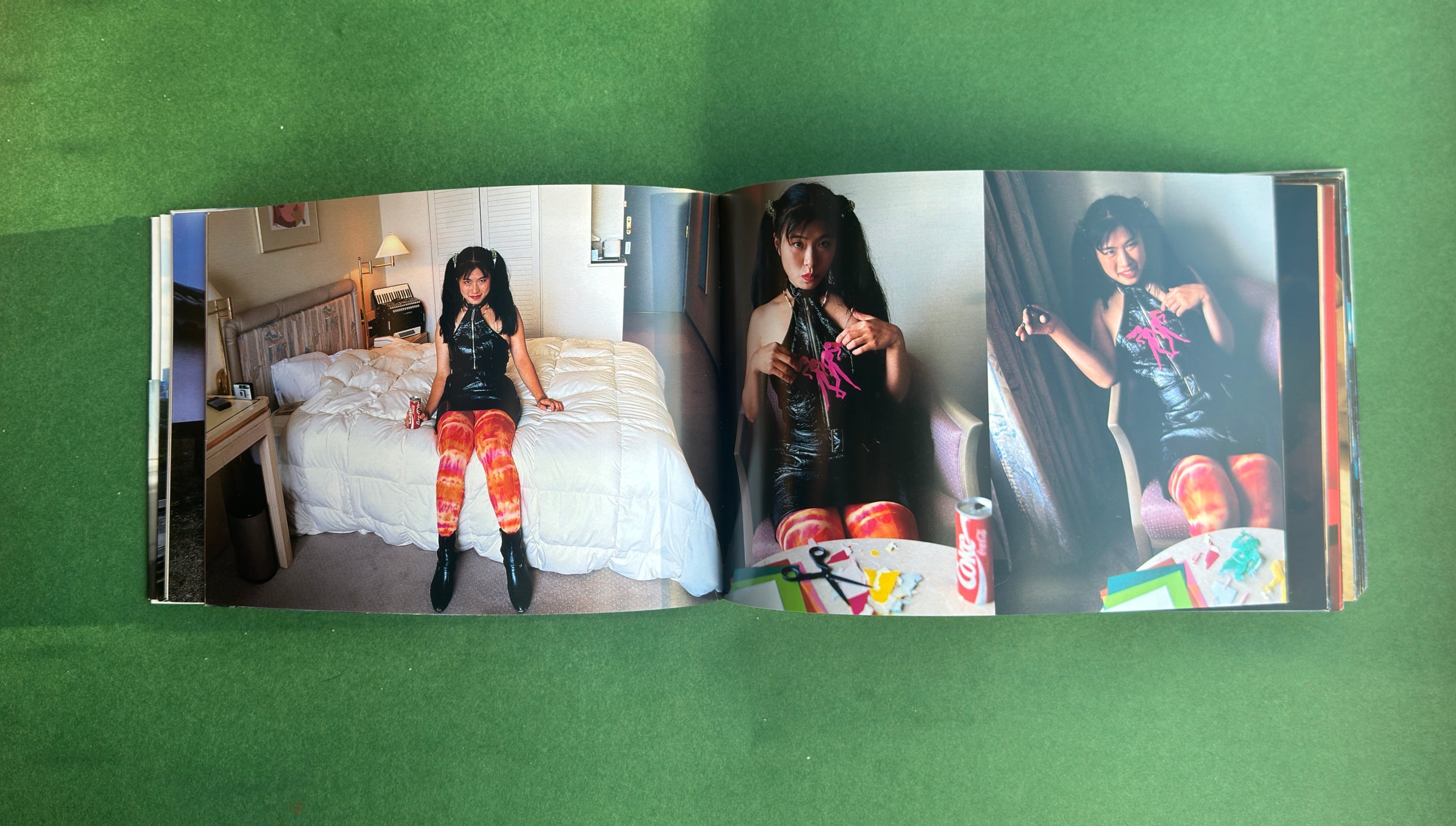 原色の街 (Calles de colores primarios) - Nobuyoshi Araki