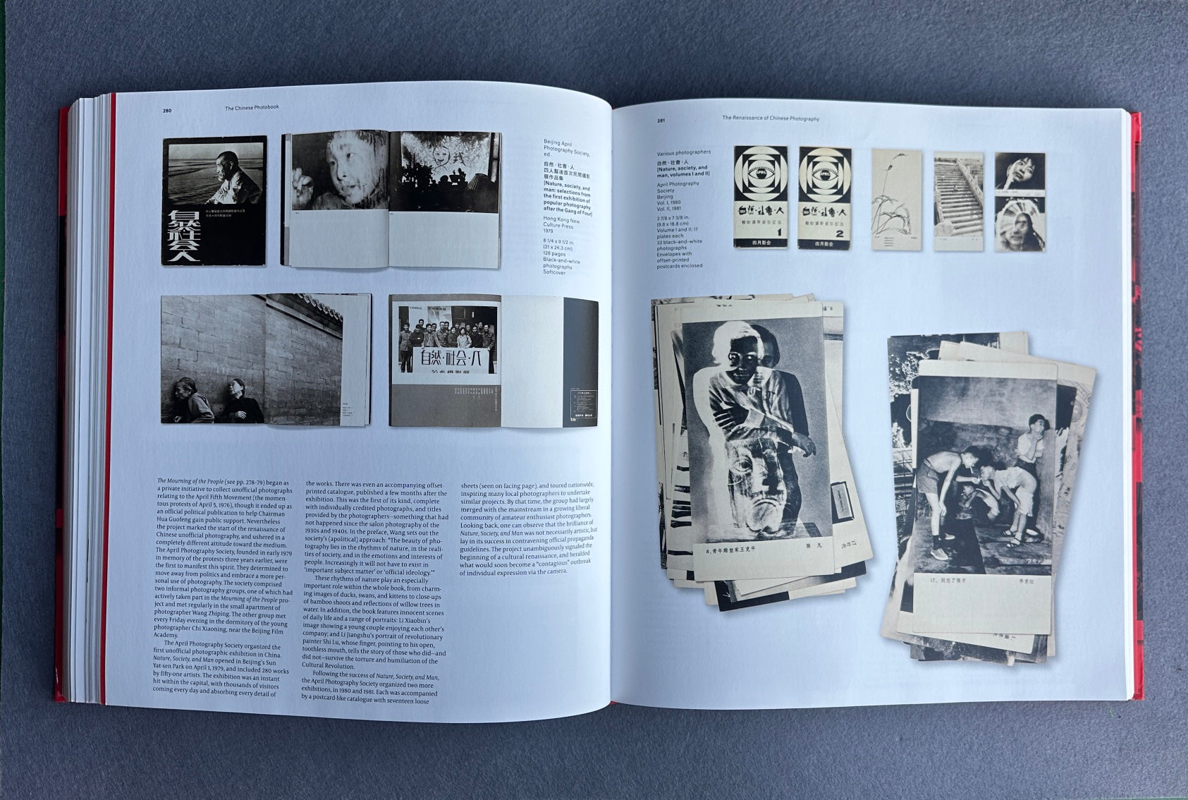 Le livre de photographies chinoises : des années 1900 à nos jours — Édité par Martin Parr et Wassink Lundgren