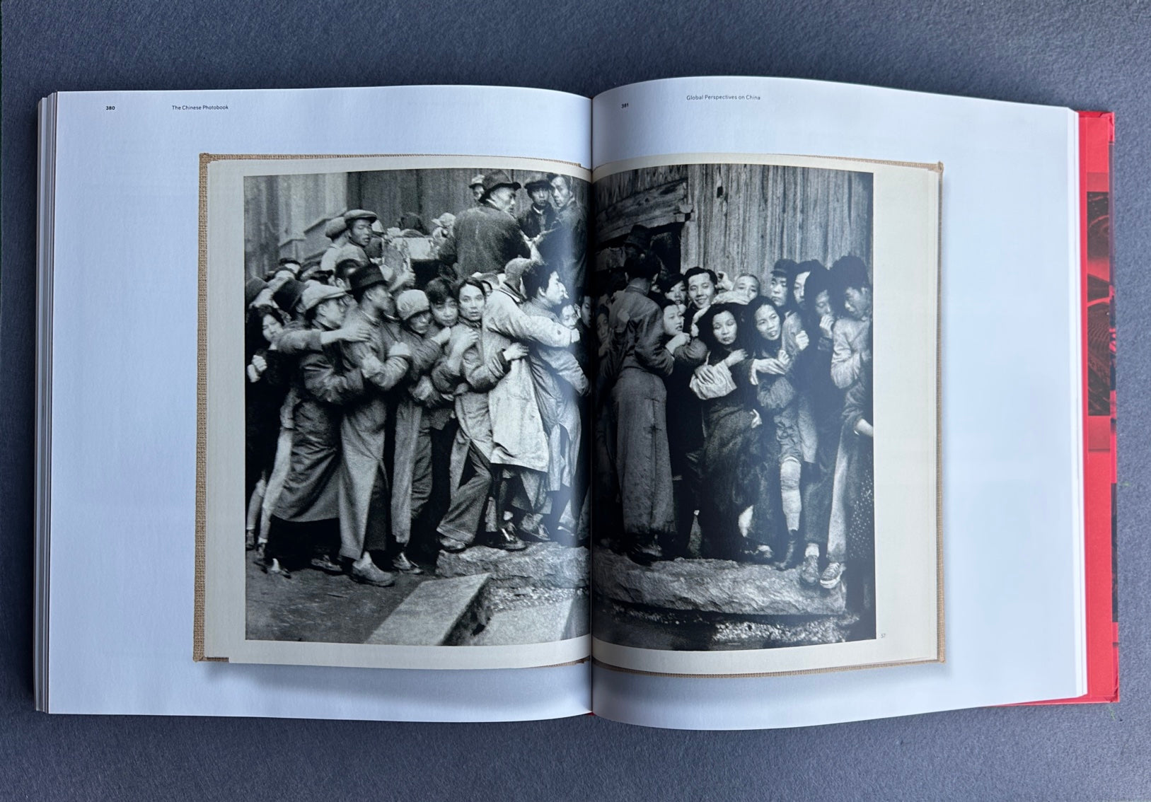 Le livre de photographies chinoises : des années 1900 à nos jours — Édité par Martin Parr et Wassink Lundgren