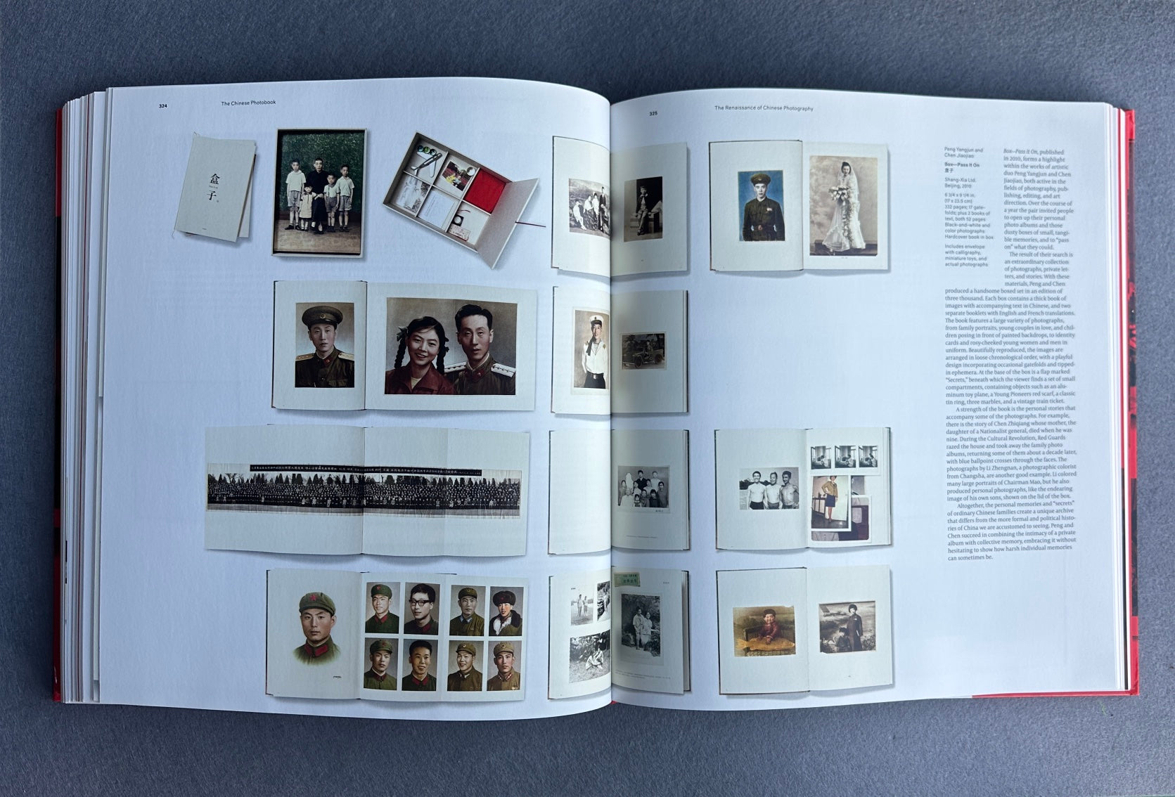 Le livre de photographies chinoises : des années 1900 à nos jours — Édité par Martin Parr et Wassink Lundgren