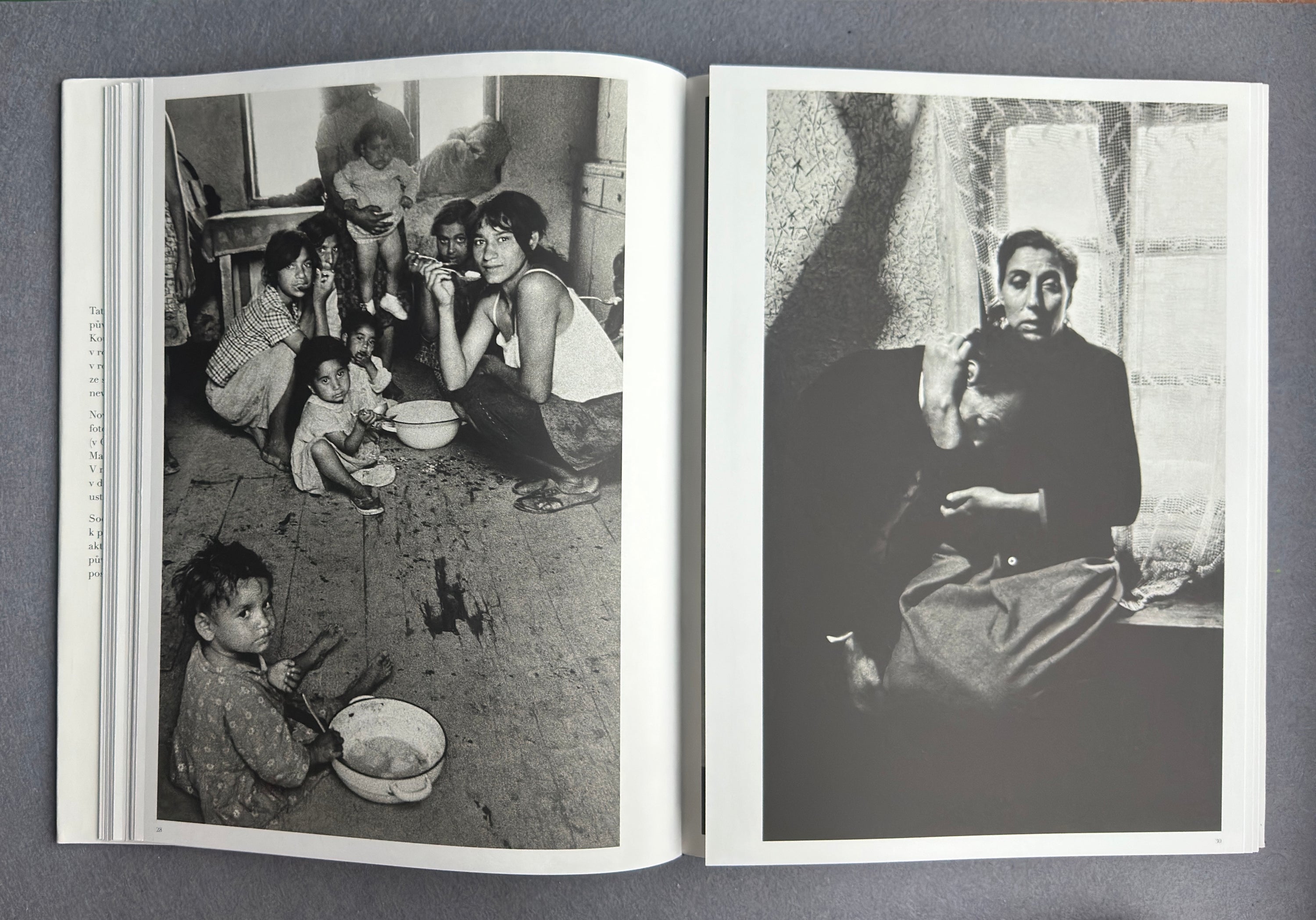 Cikáni — Josef Koudelka, Torst, 2011 (Primera edición checa)