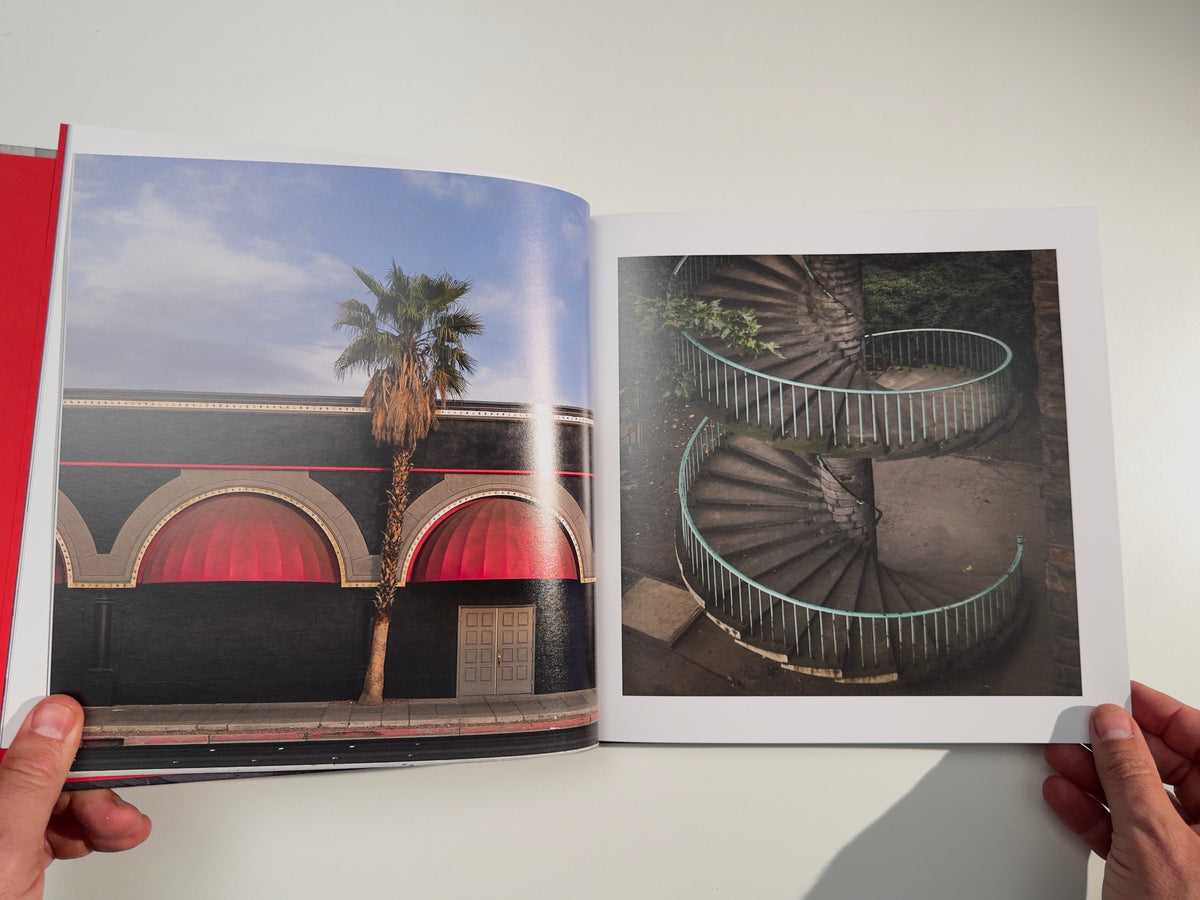 Conversaciones en silencio / Silent Conversations — Julio López Saguar — 2025