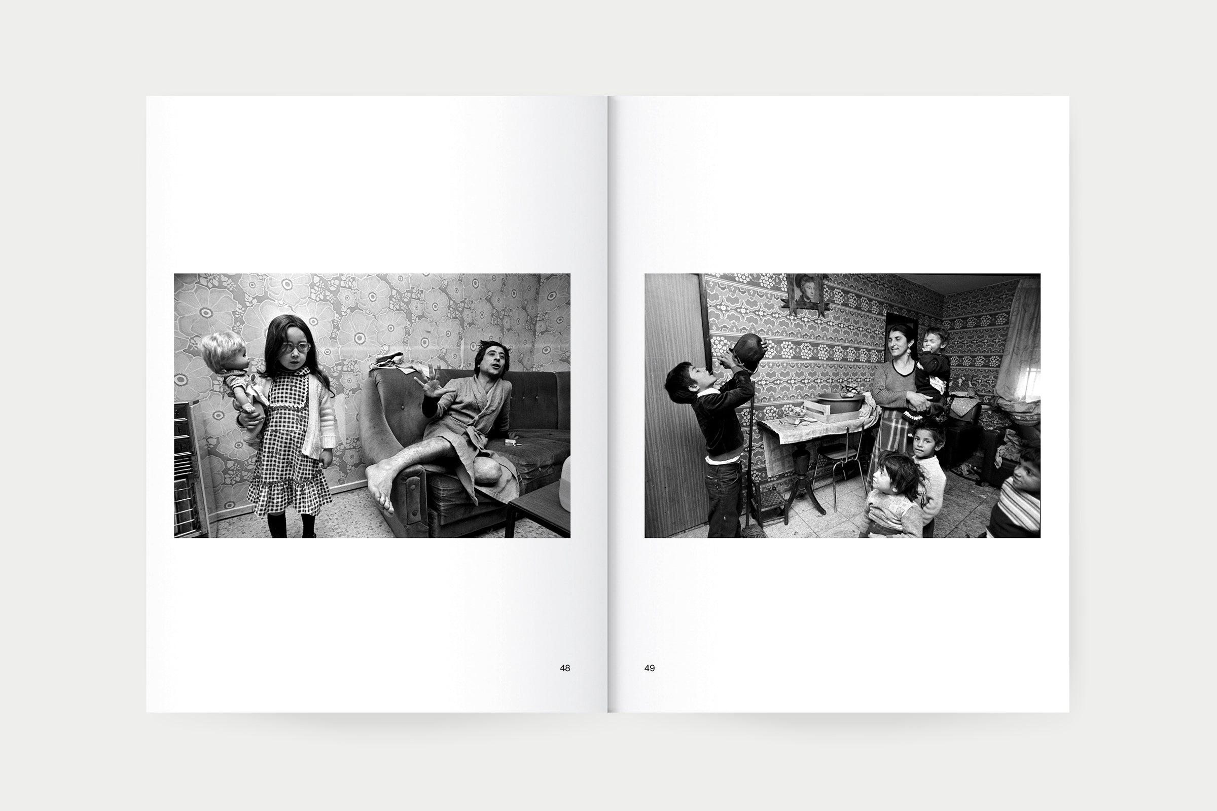 Este sol de la infancia 1975–1983 — Benito Román, Ediciones Ojos de Buey