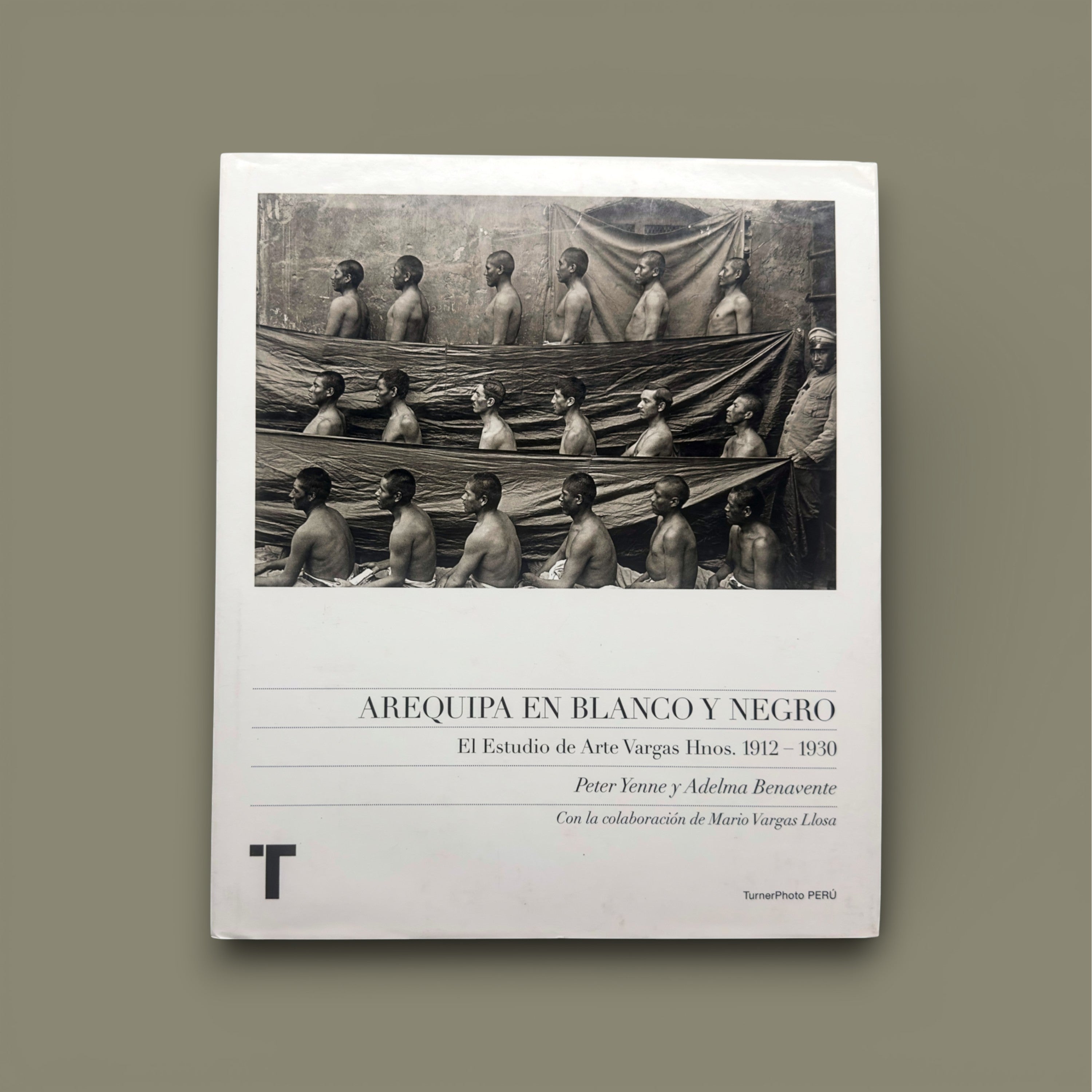 Arequipa en blanco y negro — El Estudio de Arte Vargas Hnos. 1912-1930