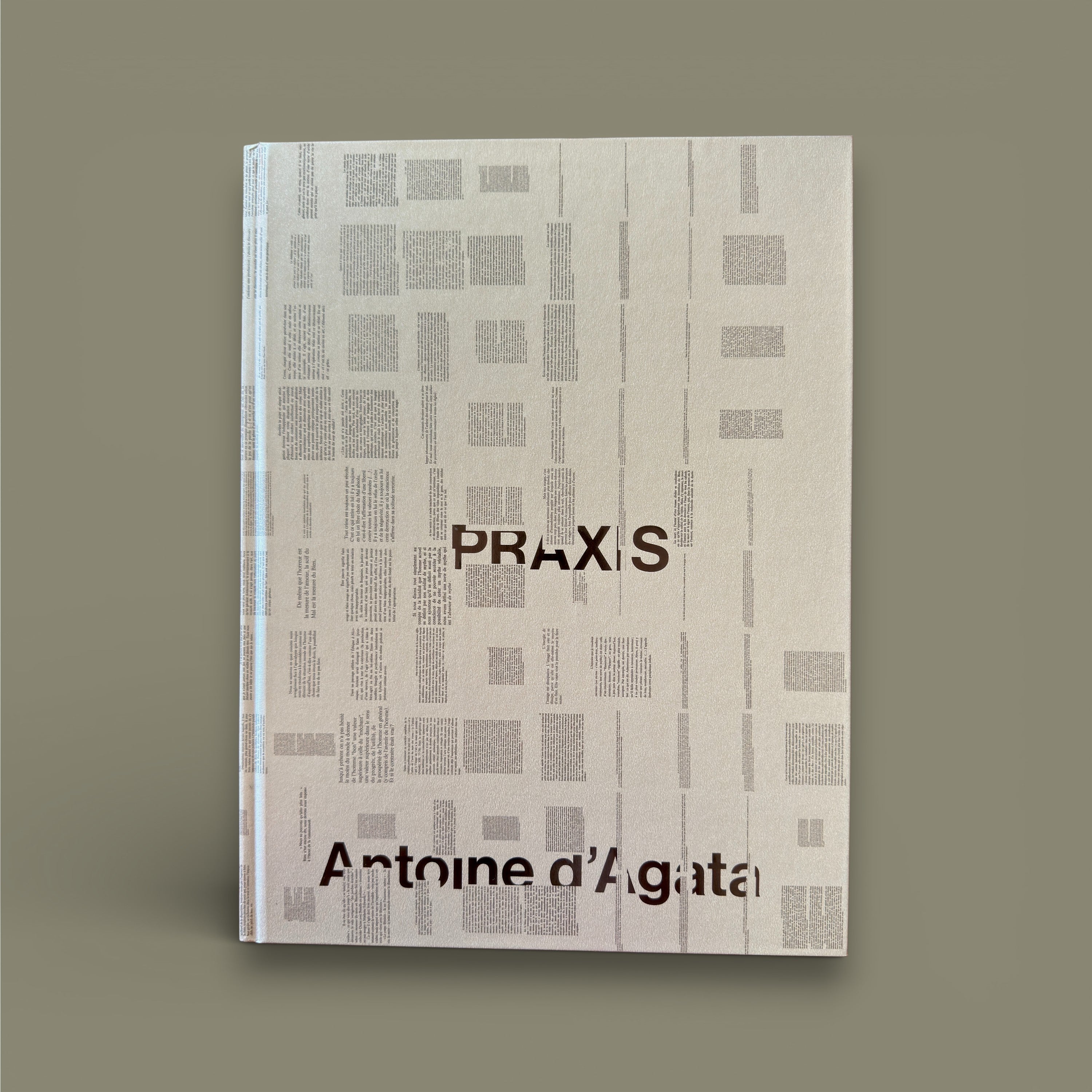 Firmado; Antoine d'Agata - Praxis - 2021