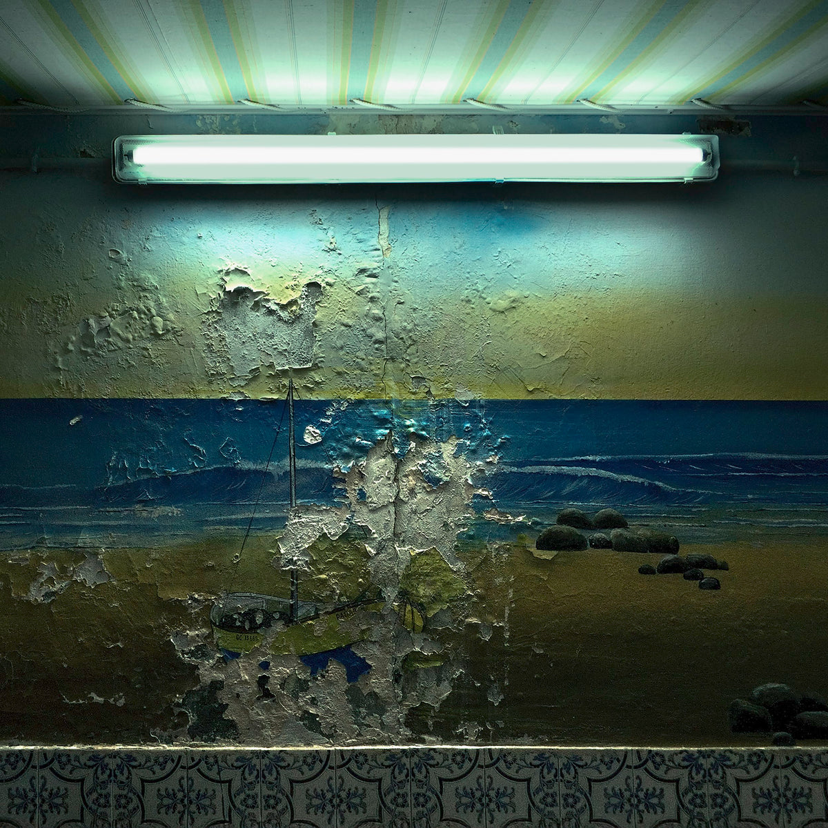 Conversaciones en silencio / Silent Conversations — Julio López Saguar — 2025