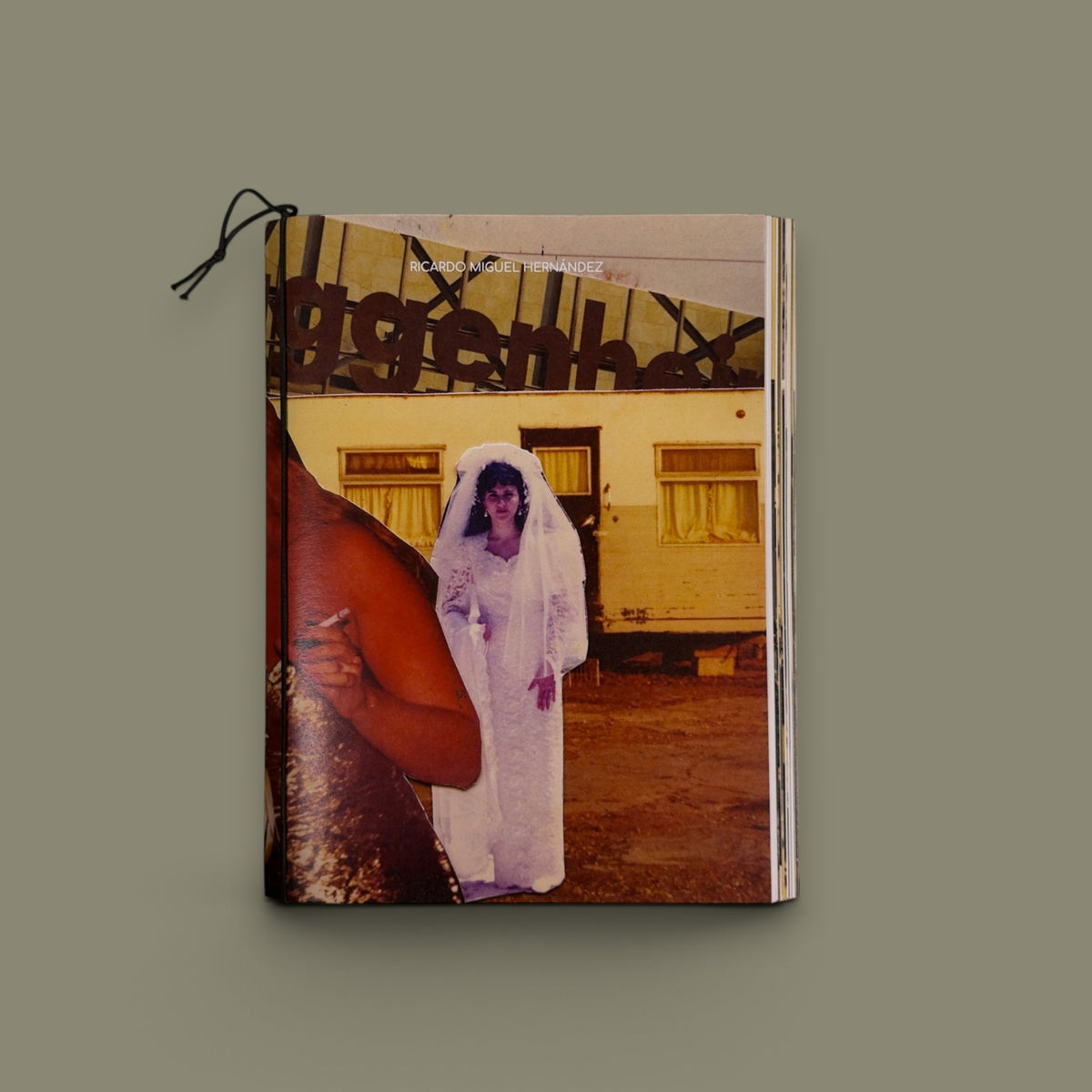 We Are Captives — Ricardo Miguel Hernández — 89books