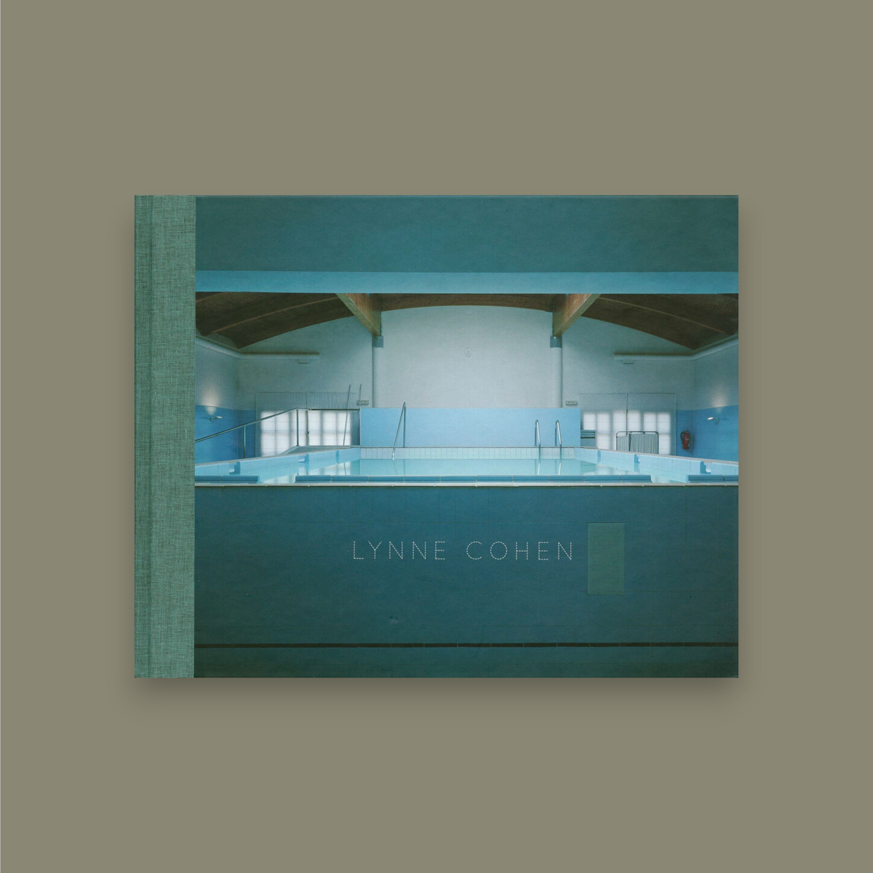 Lynne Cohen – Fundación Mapfre, 2014