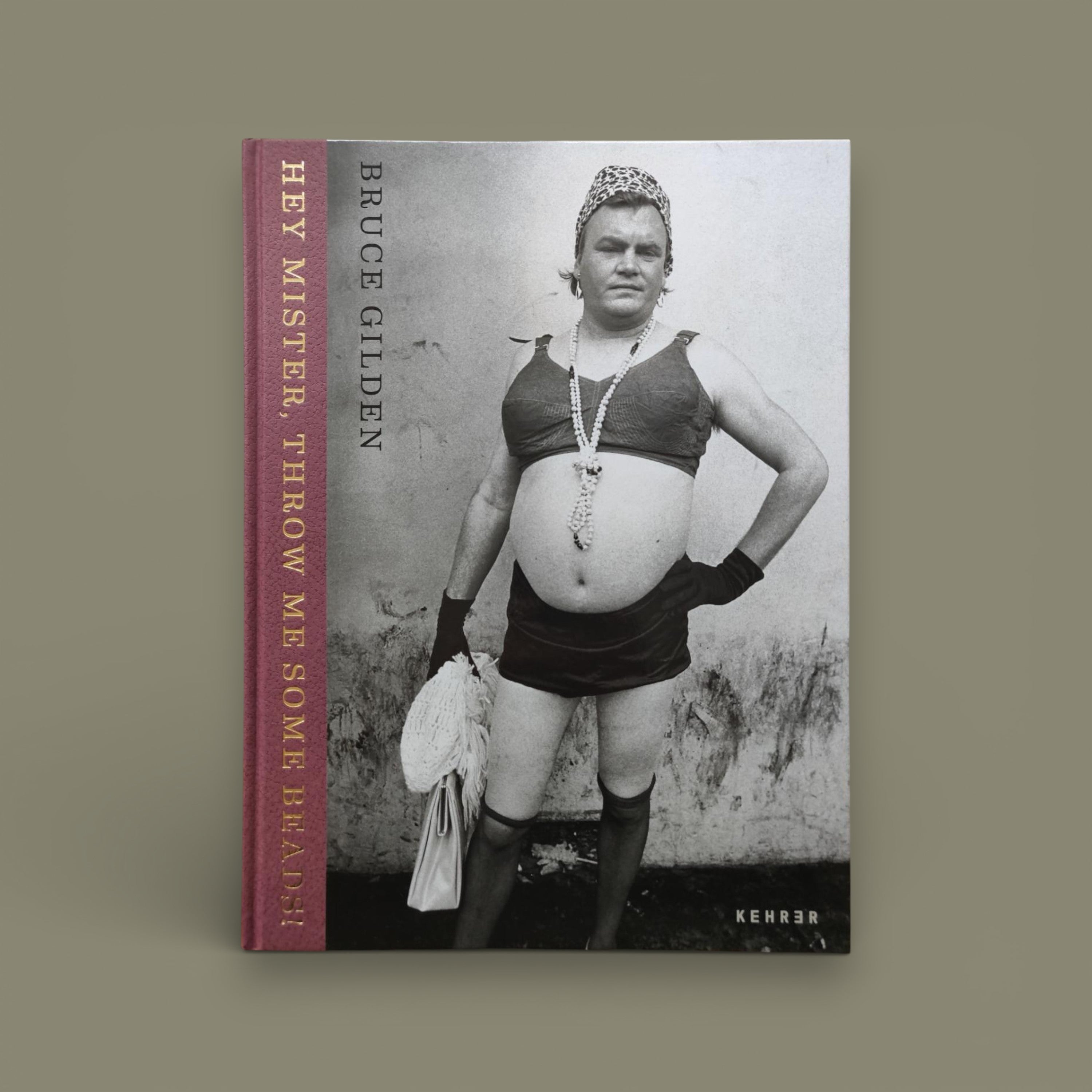 Hey Mister, throw me some beads! — Bruce Gilden, 2015