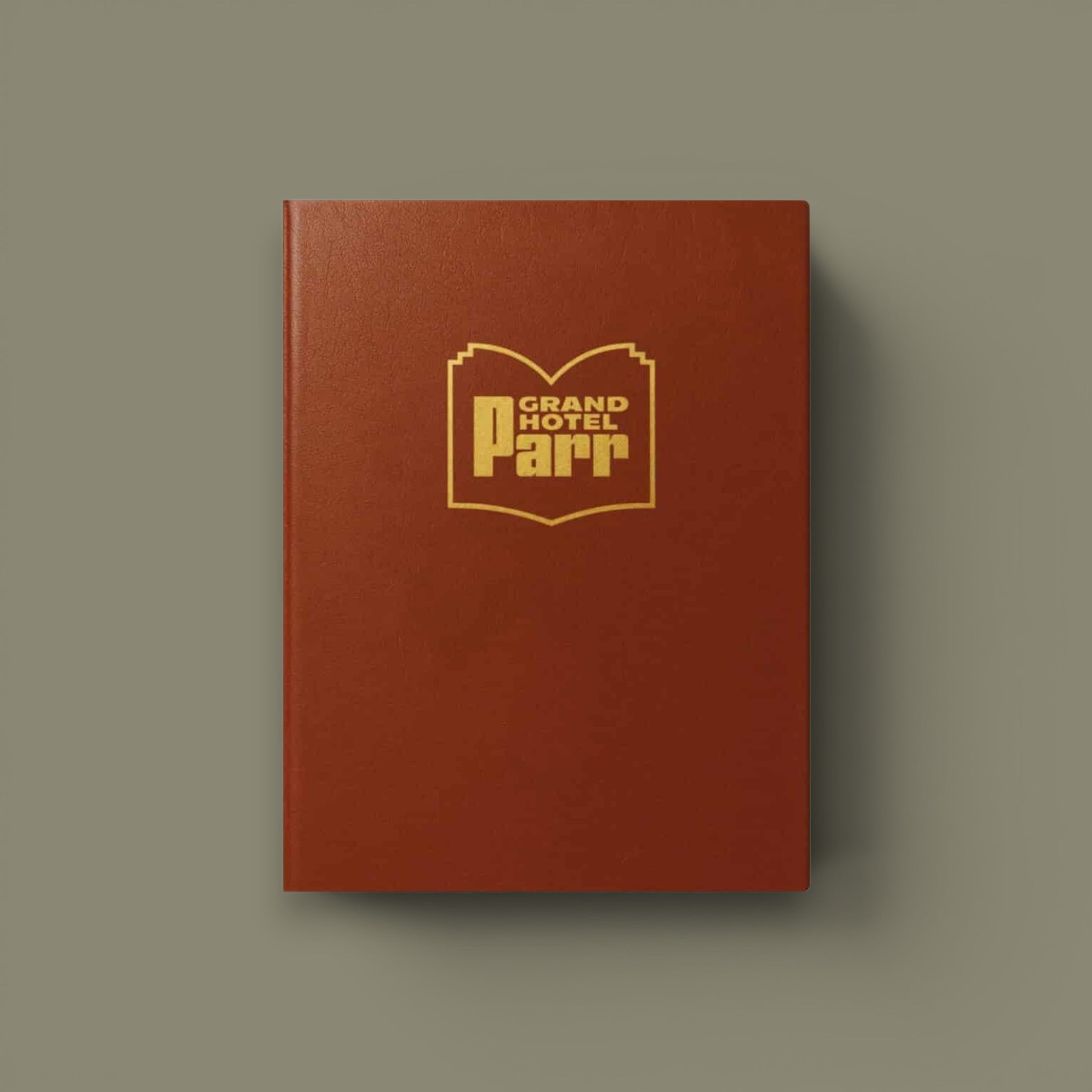 Grand Hotel Parr — Martin Parr — PhotoBookMuseum / Editorial RM — 2026
