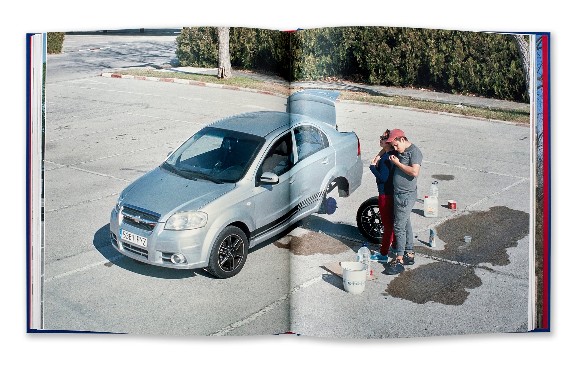 Sunday Morning — Txema Salvans — Editorial RM — 2025