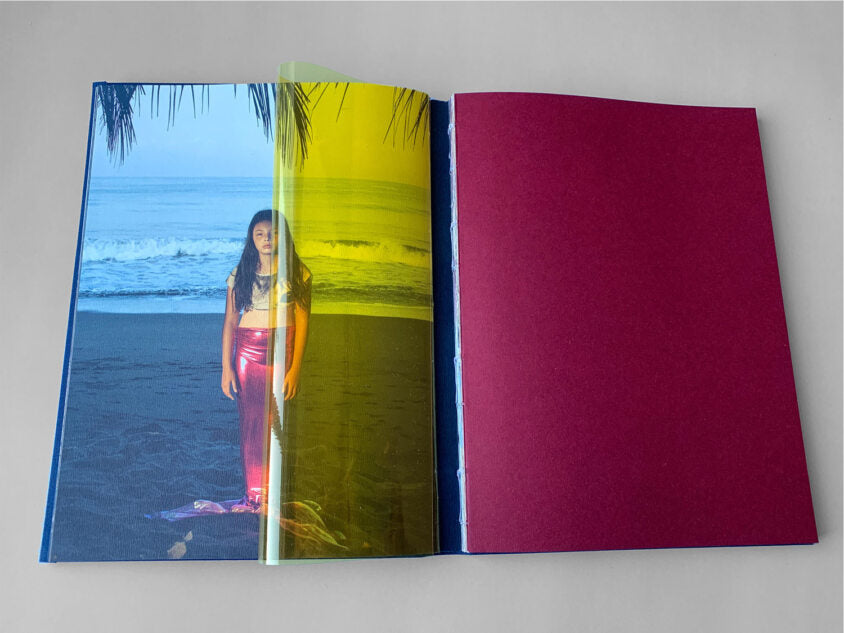 The Three Corners of the Ocean — Claudia López Ortega, Dienacht edition of 500, 2021