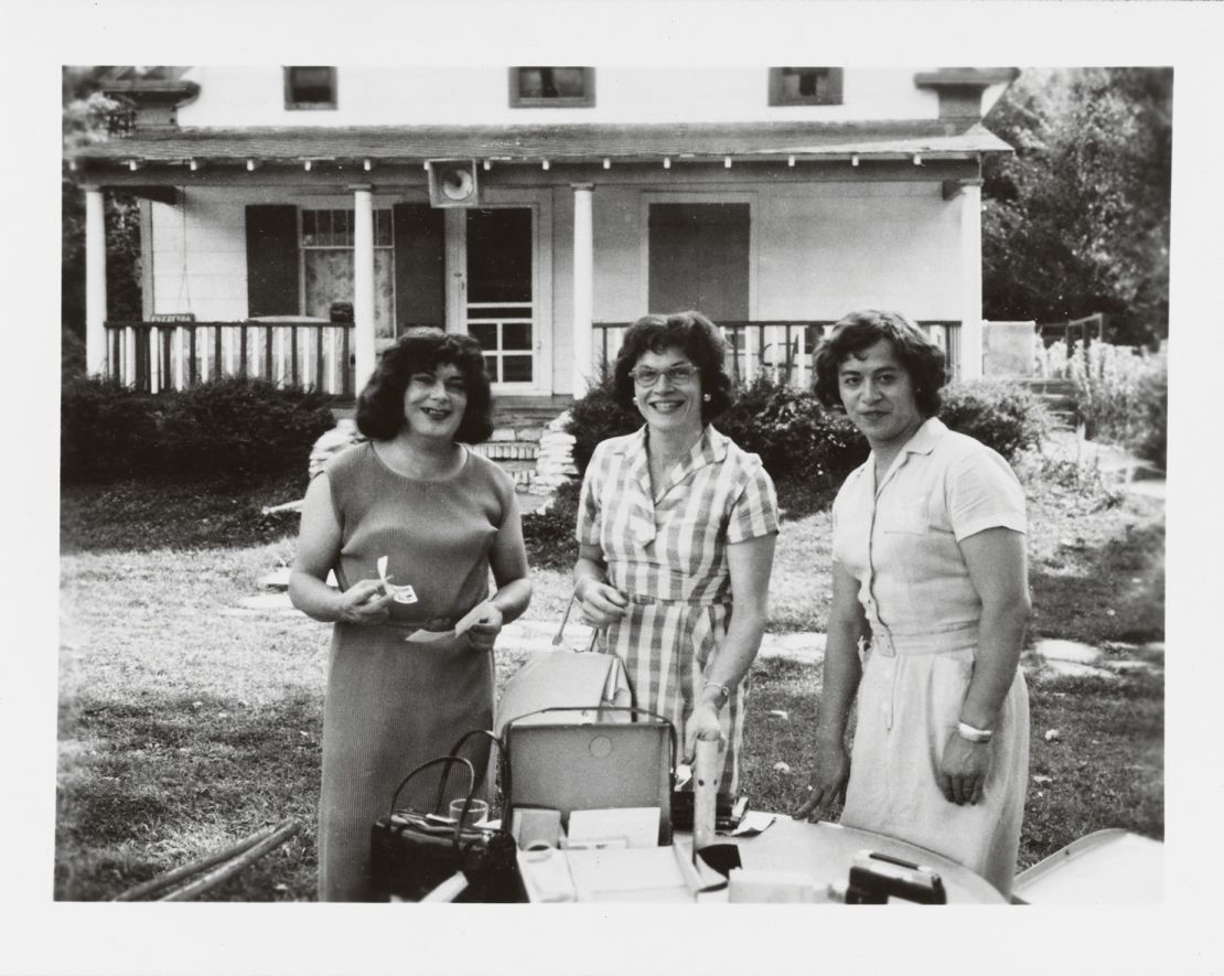 Casa Susanna: The Story of the First Trans Network in the United States, 1959–1968 — Isabelle Bonnet, Sophie Hackett, Thames & Hudson, 2024