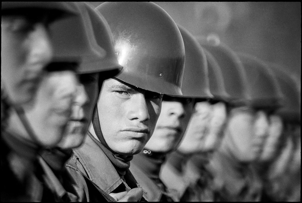 Septembre au Chili 1971/1973) — Raymond Depardon & David Burnett — Atelier EXB