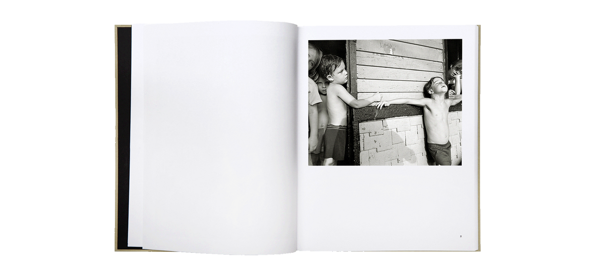Une infime distance — Nicholas Nixon — Atelier EXB