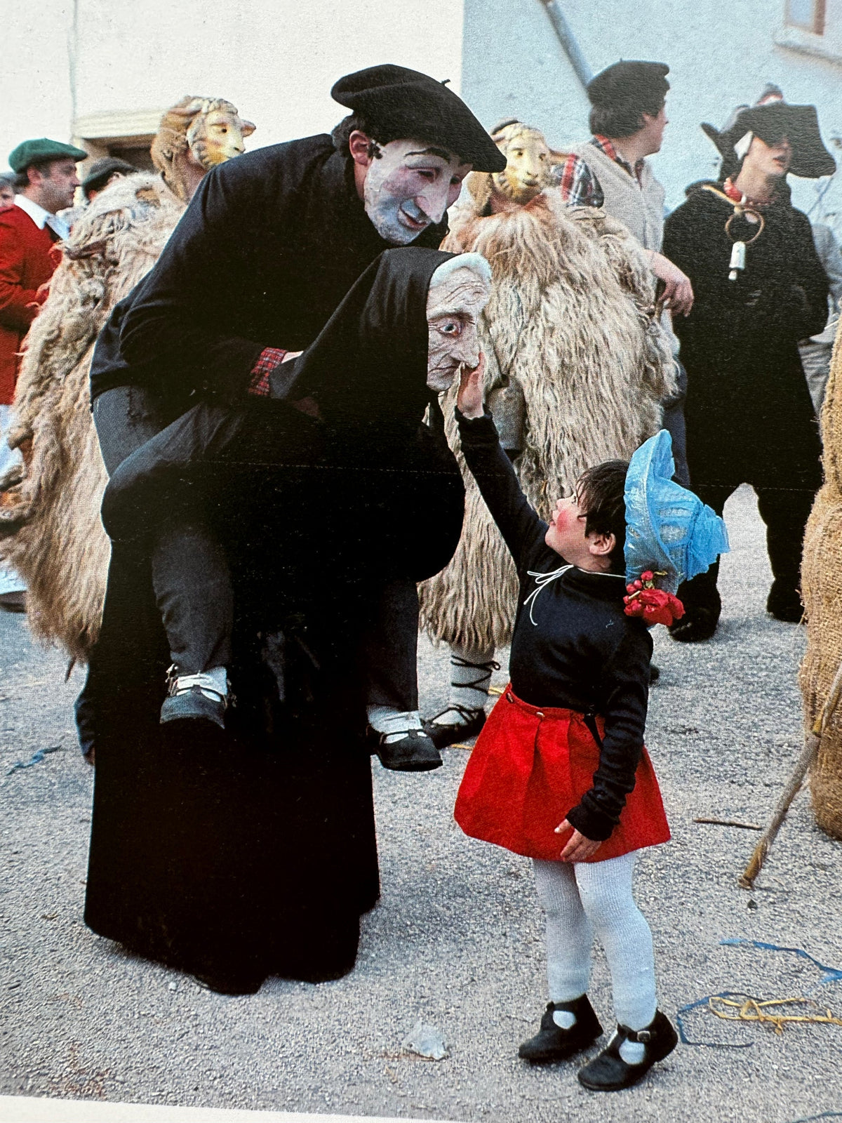 FESTIVALS & RITUALS OF SPAIN — Cristina García Rodero — Harry N. Abrams, 1994