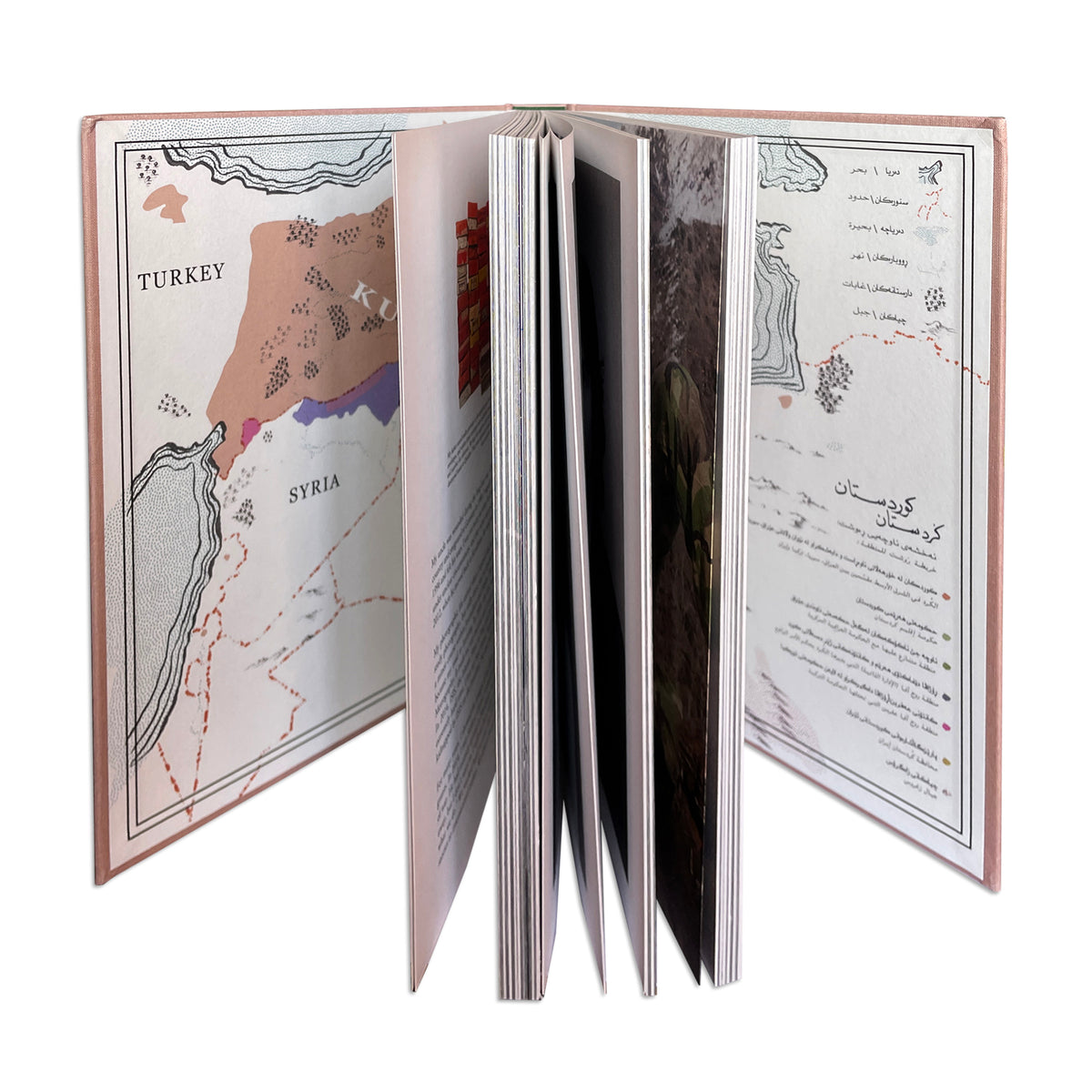 Twana’s Box — Rawsht Twana — Fraglich Publishing — 2024