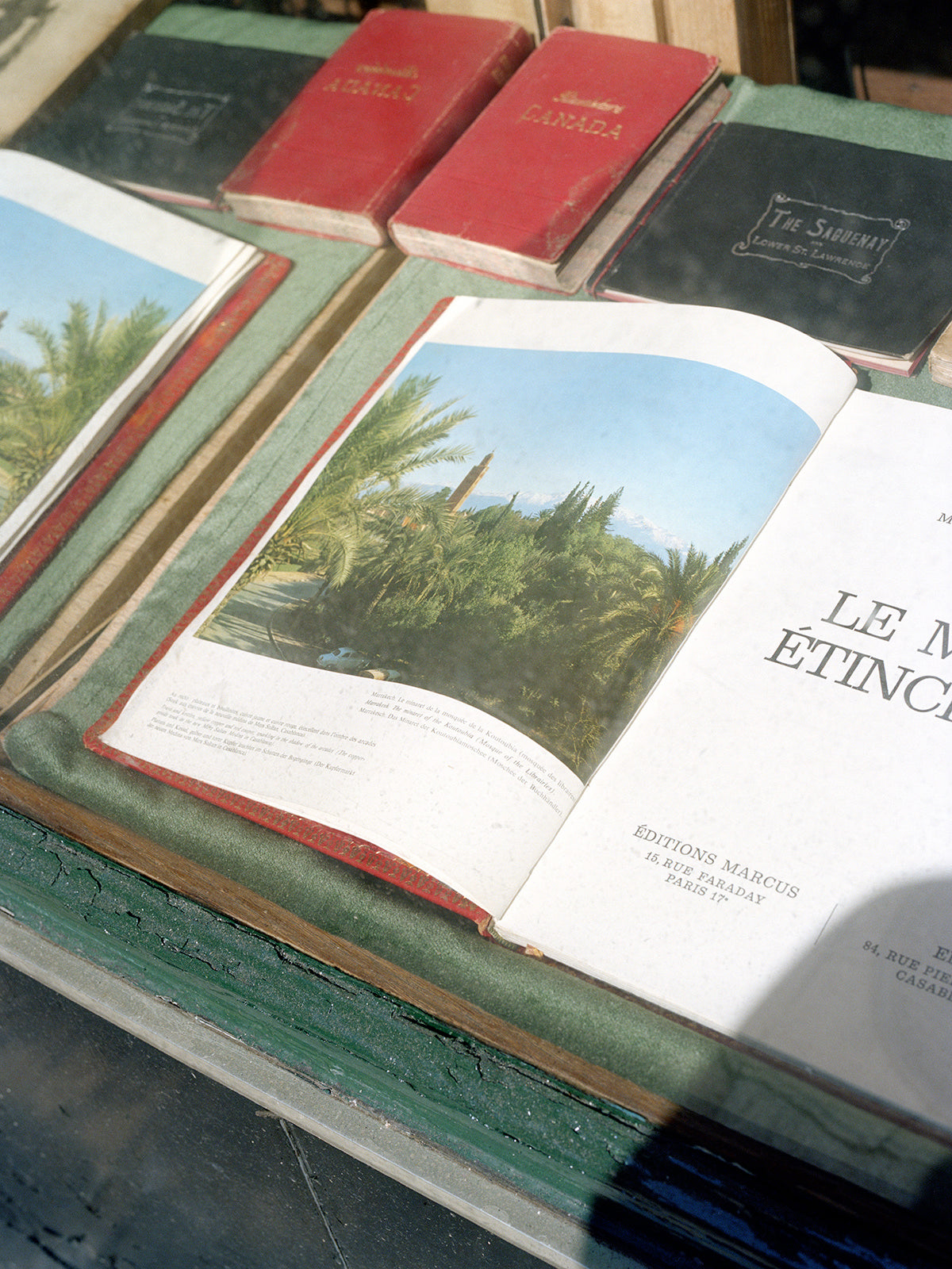 Historias de fantasmas — Federico Clavarino, Edición trilingüe